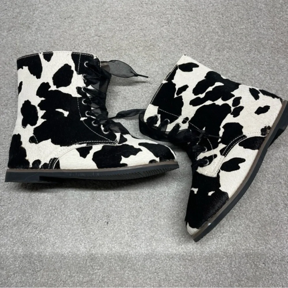 A‎ Bear Company Girls Cow Print Calf Hair Bootie SZ 13 New With Tags